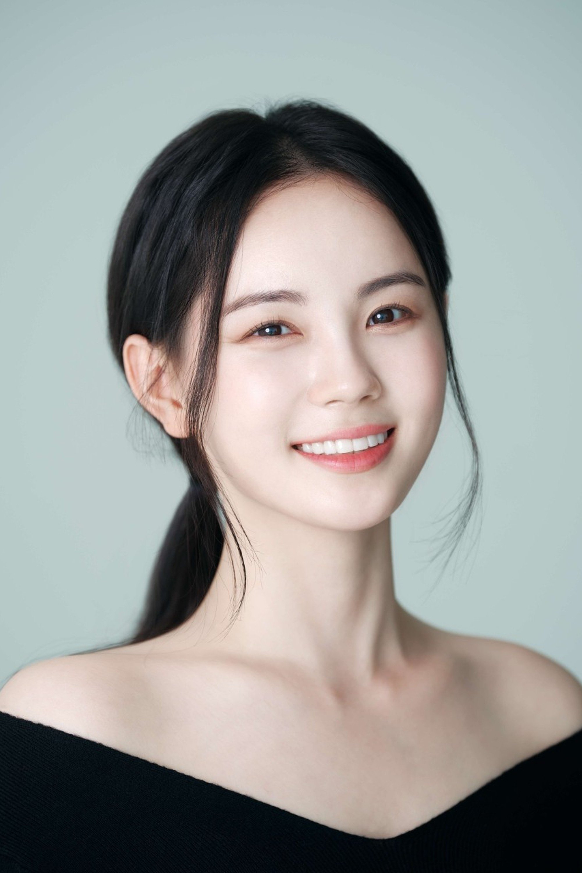 Han Yoo-eun image