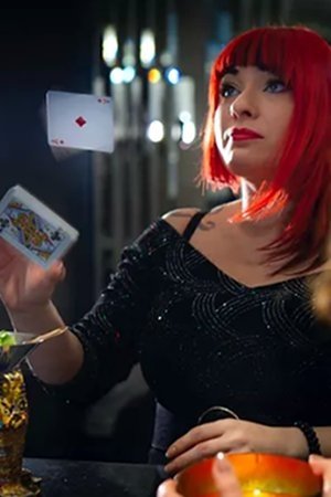 Laura London image