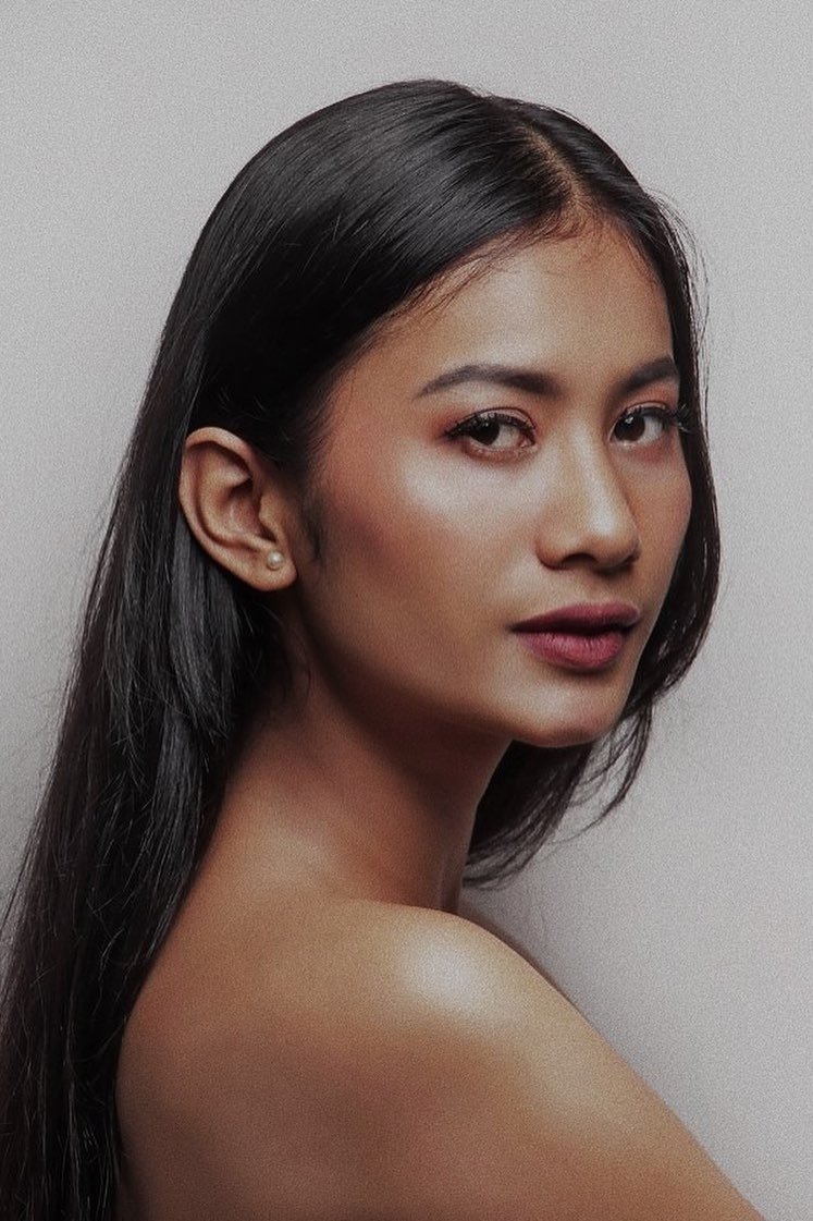 Putri Intan Kasela image