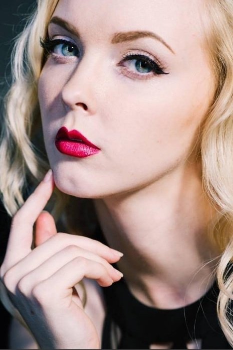 Tara Nichol Caldwell image