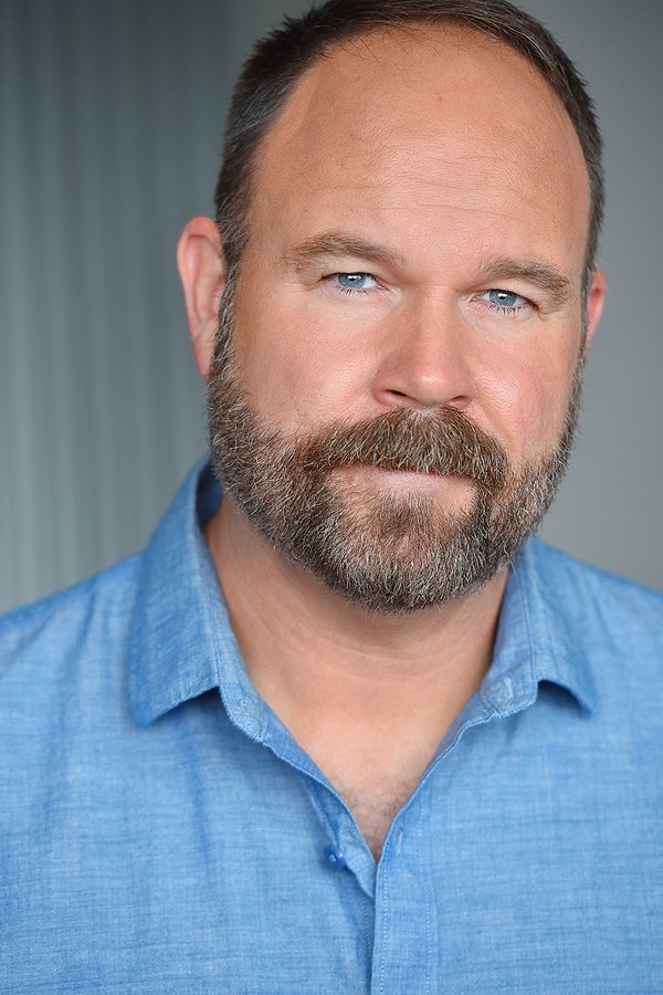 Mark Rowe image