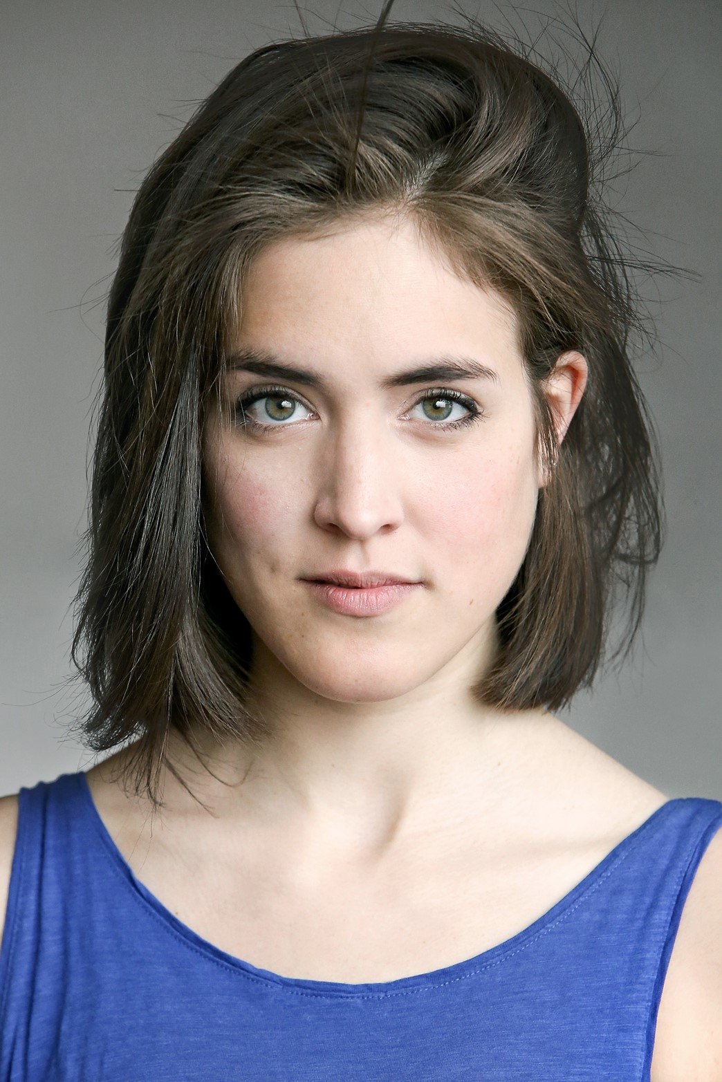 Luana Velis image