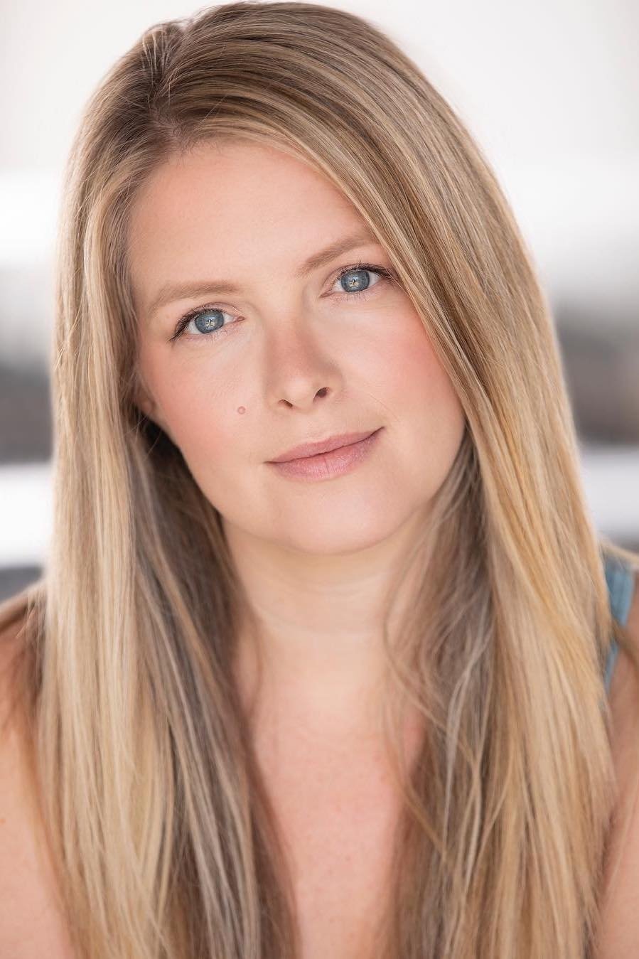 Sarah Smith image