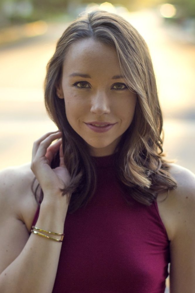 Caroline Barry image