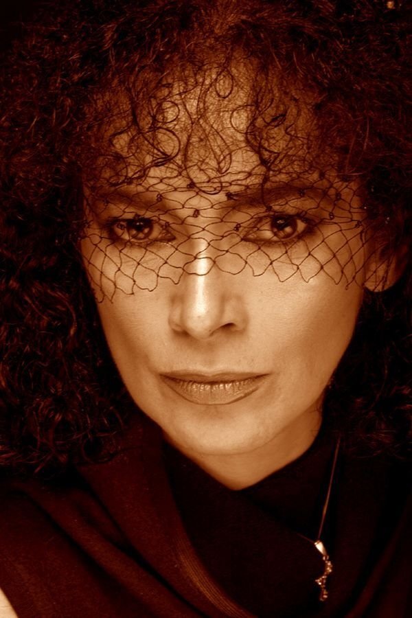 Roxana Guttman image