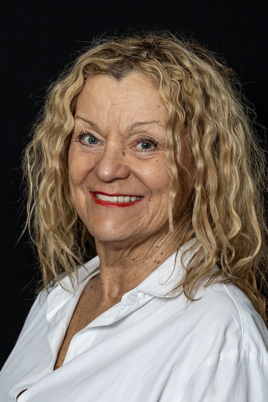 Anne Veesaar image
