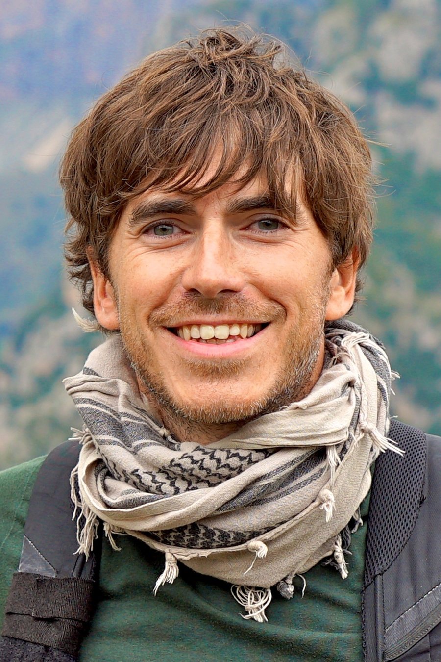 Simon Reeve image
