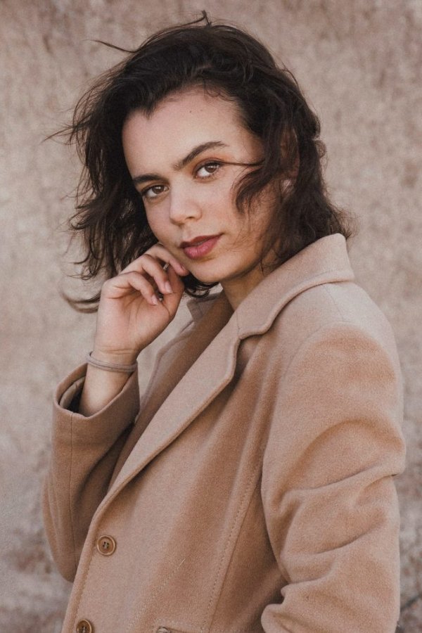 Estela Santos image