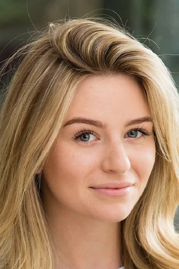 Mella Carron image