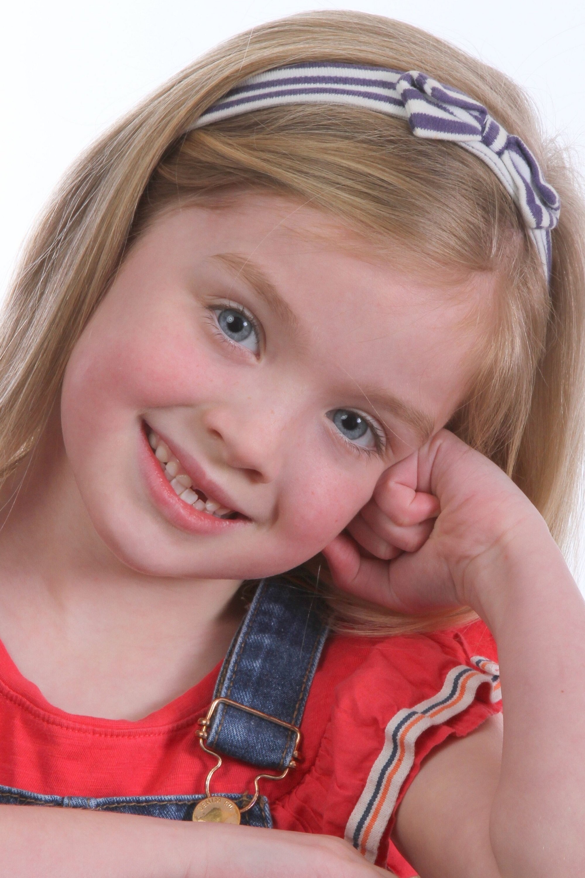Isla Cook image