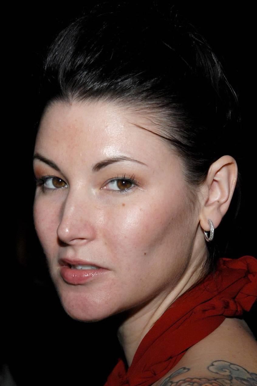 Kat Turner image