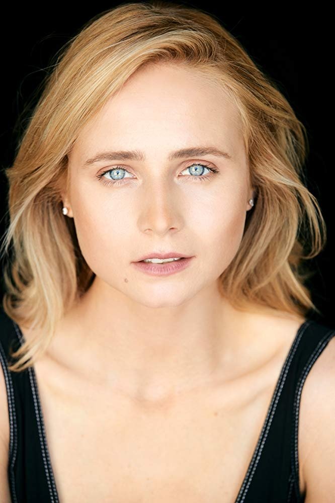 Tessa James image