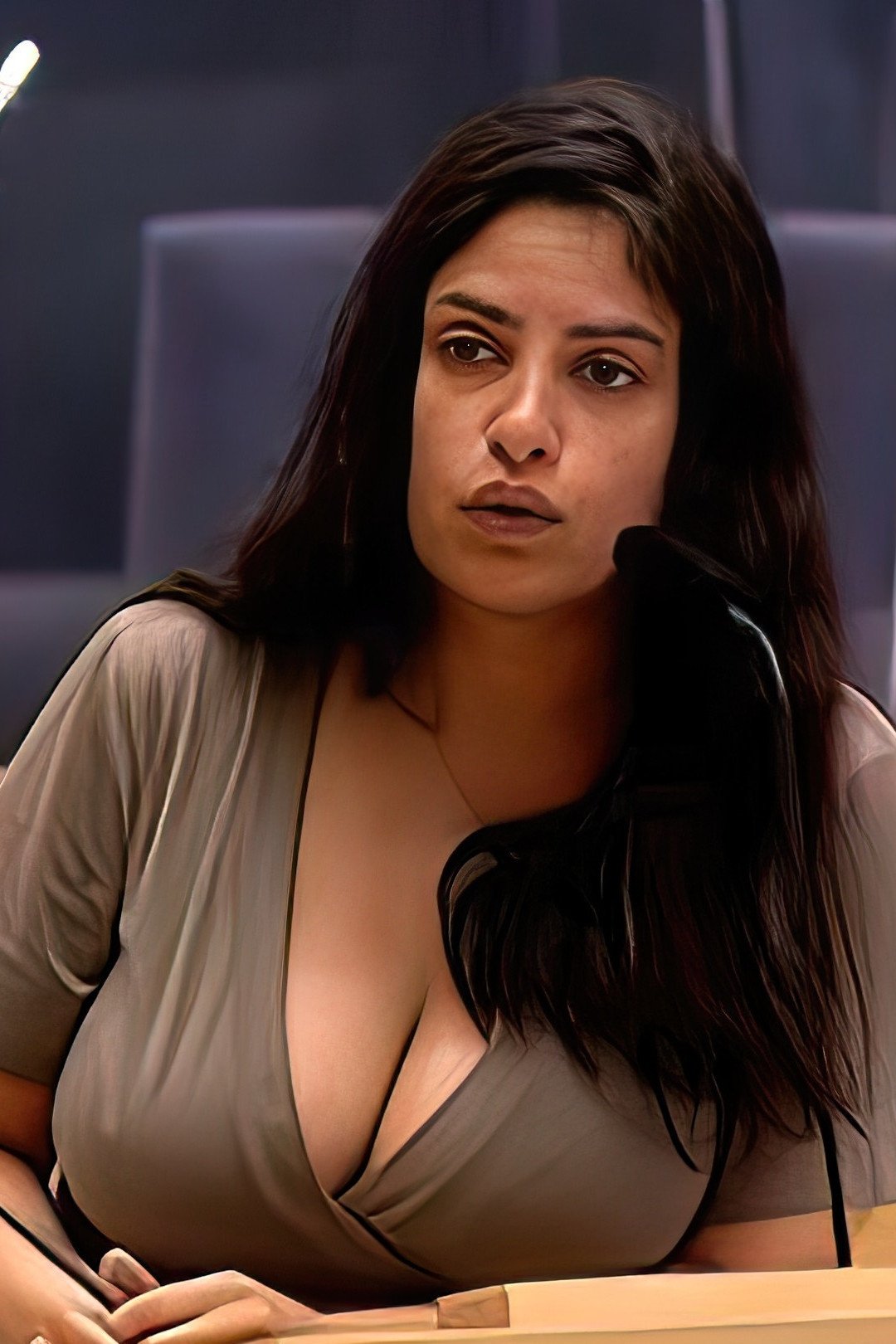 Nooshi Dadgostar image