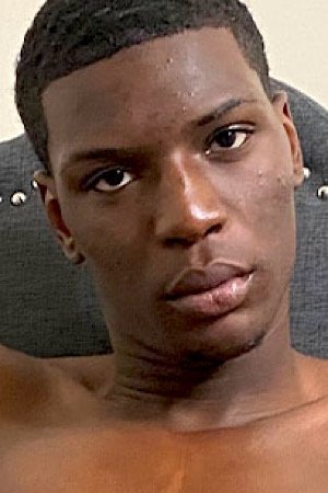 Derrick Cream image