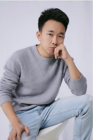 张策 image