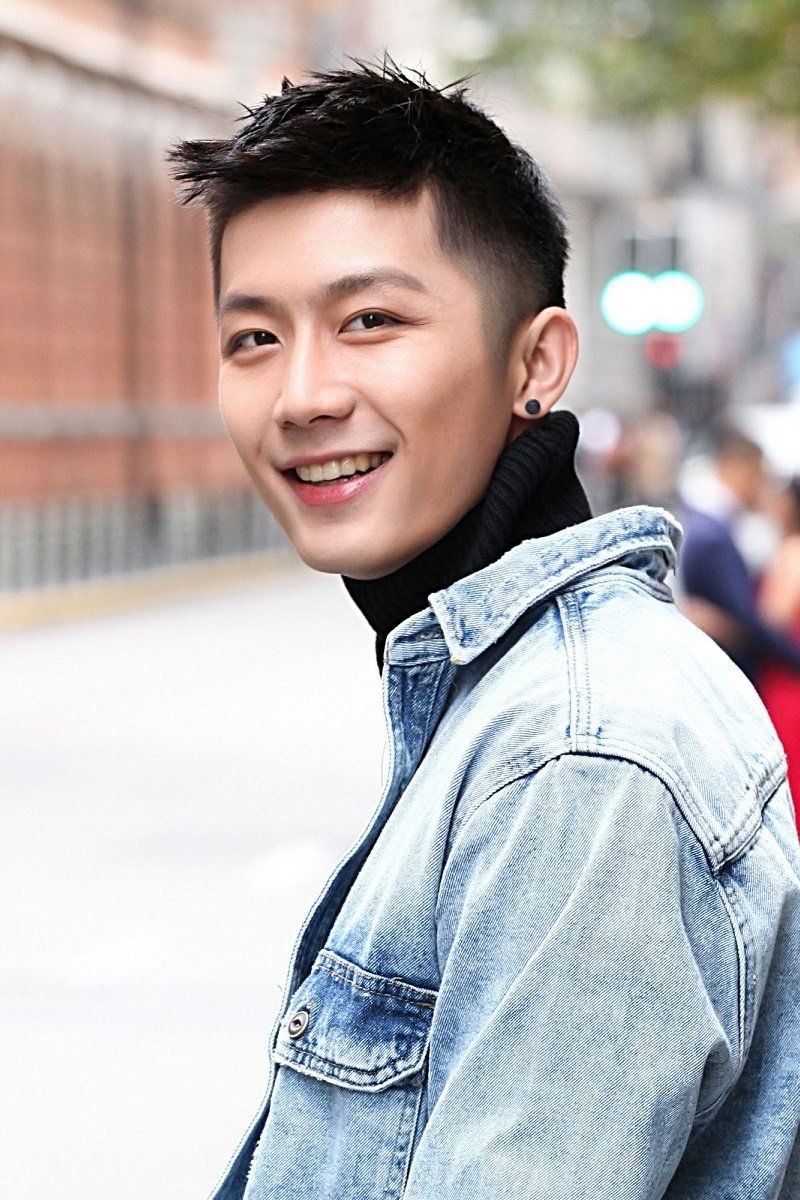 Zhang Cengceng image