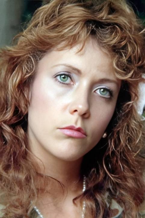 Lisa Petruno image