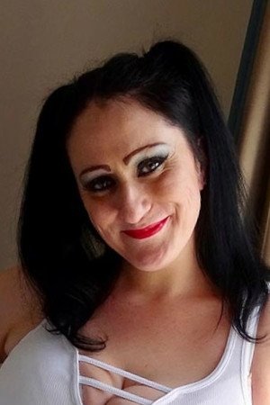 Curvy Gal image