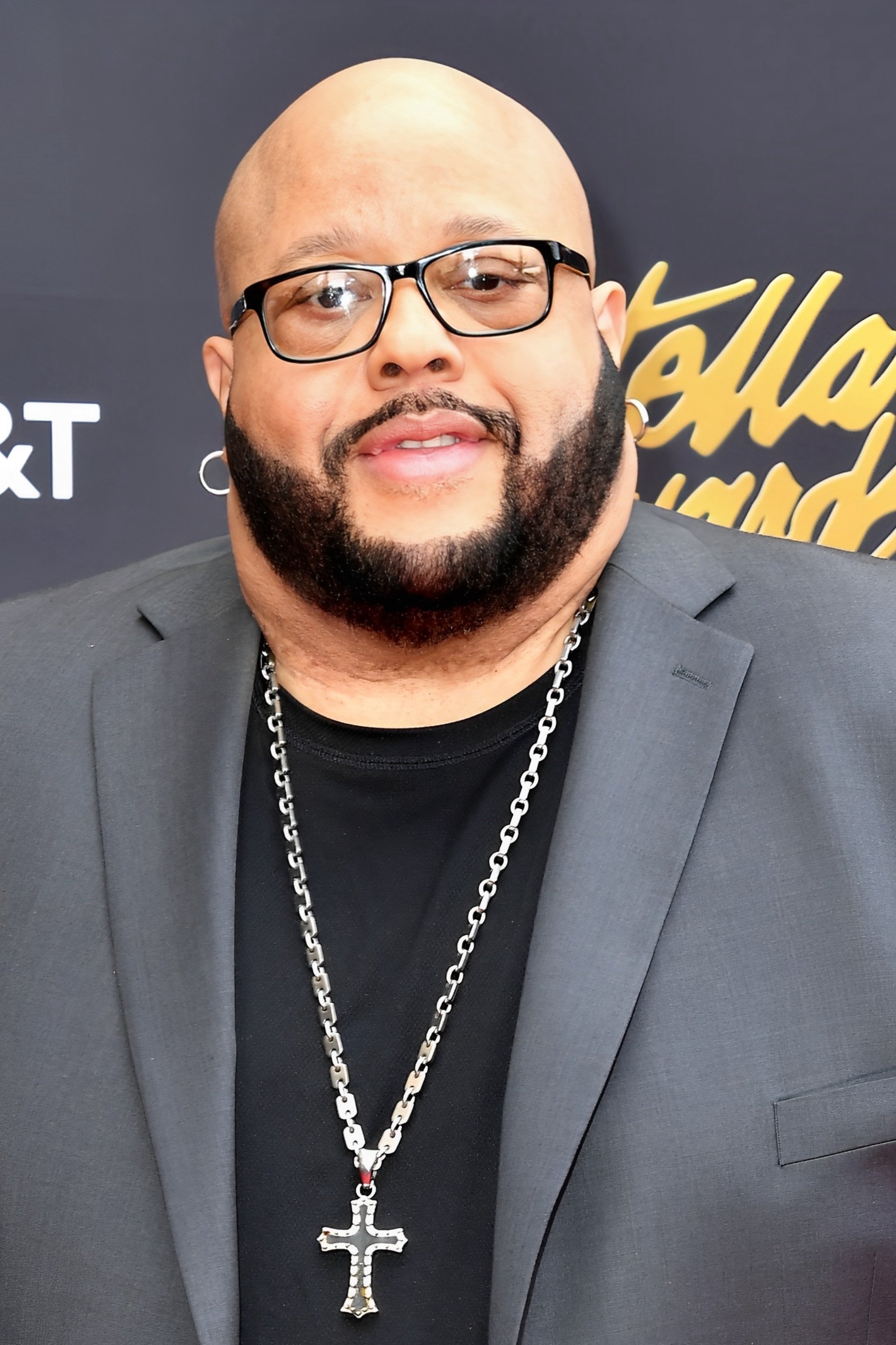 Fred Hammond image