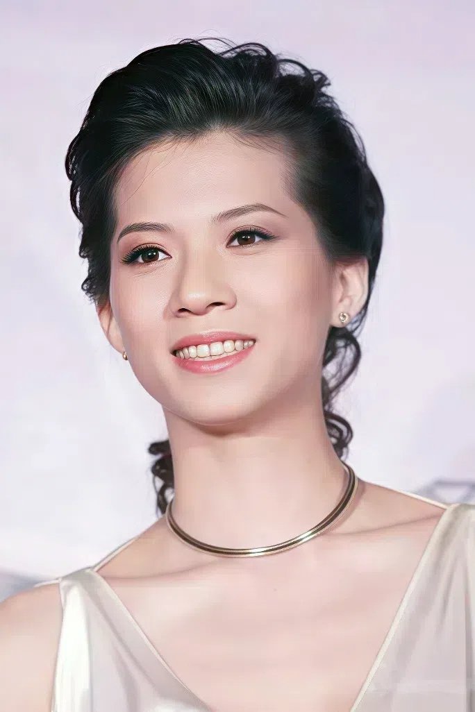 Kelly Kuo image