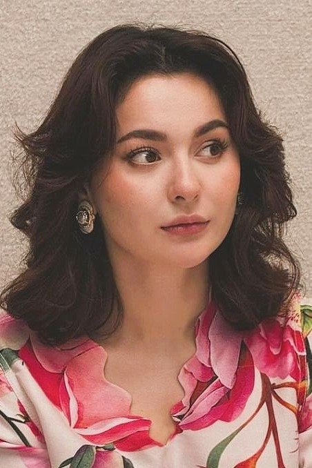 Hania Amir image
