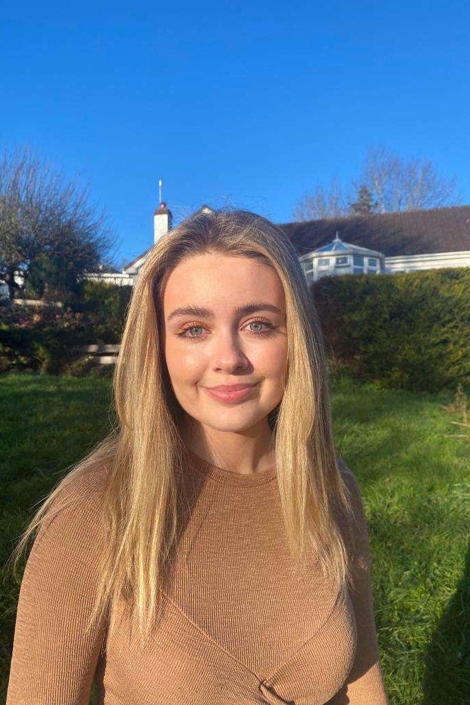 Niamh Walton image