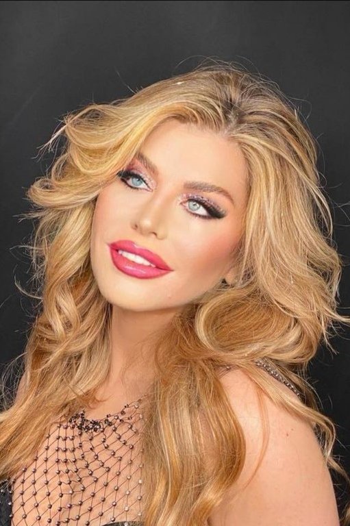 Loredana Groza image
