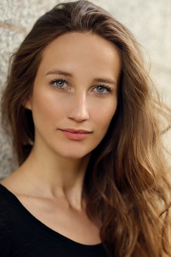 India Shaw-Smith image