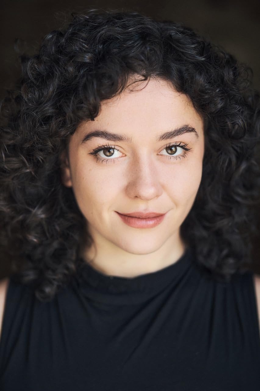 Amara Miller image