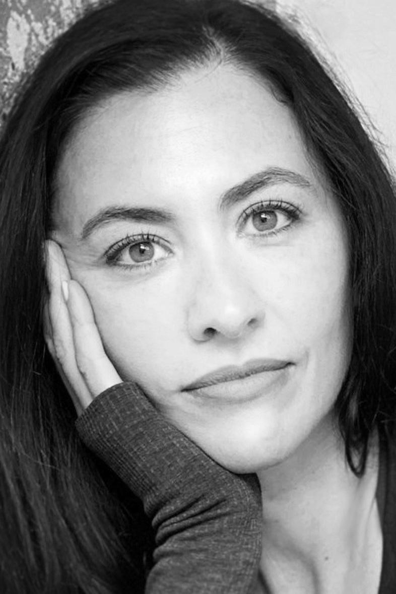 Christa Nicola image