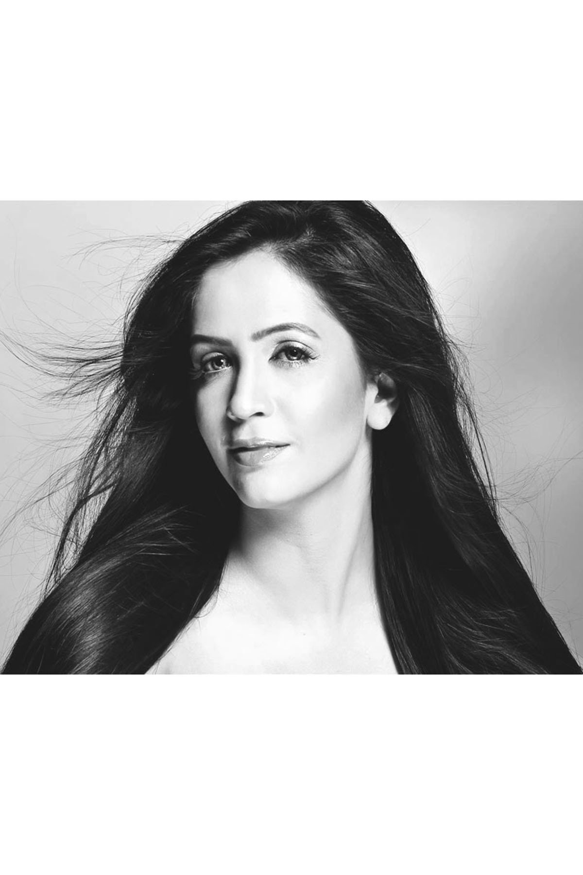 Esha Tewari image