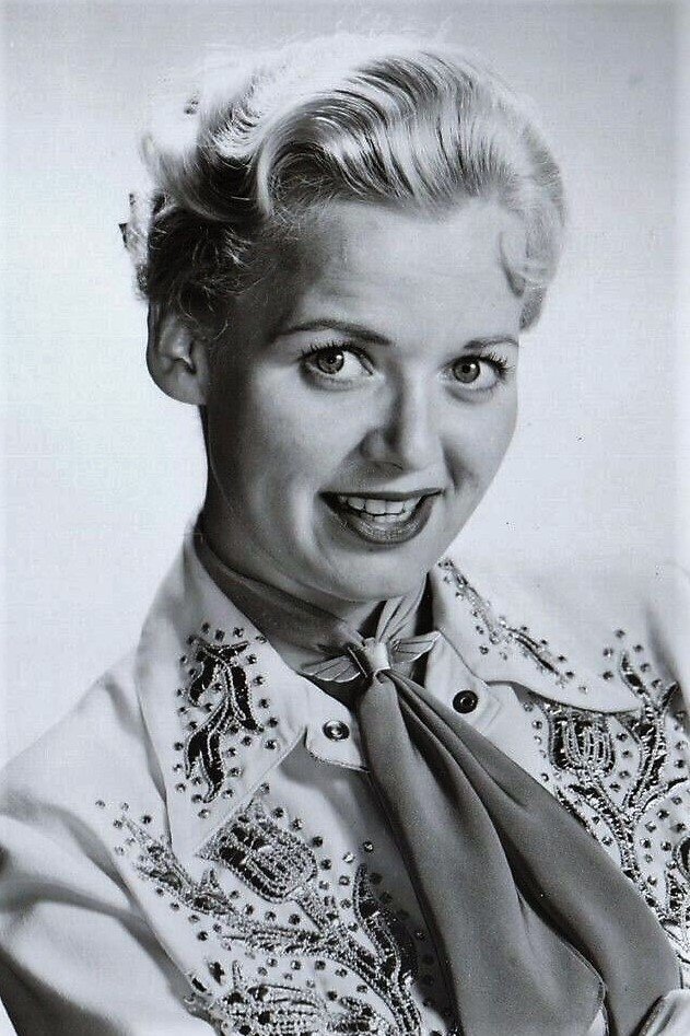 Gloria Winters image