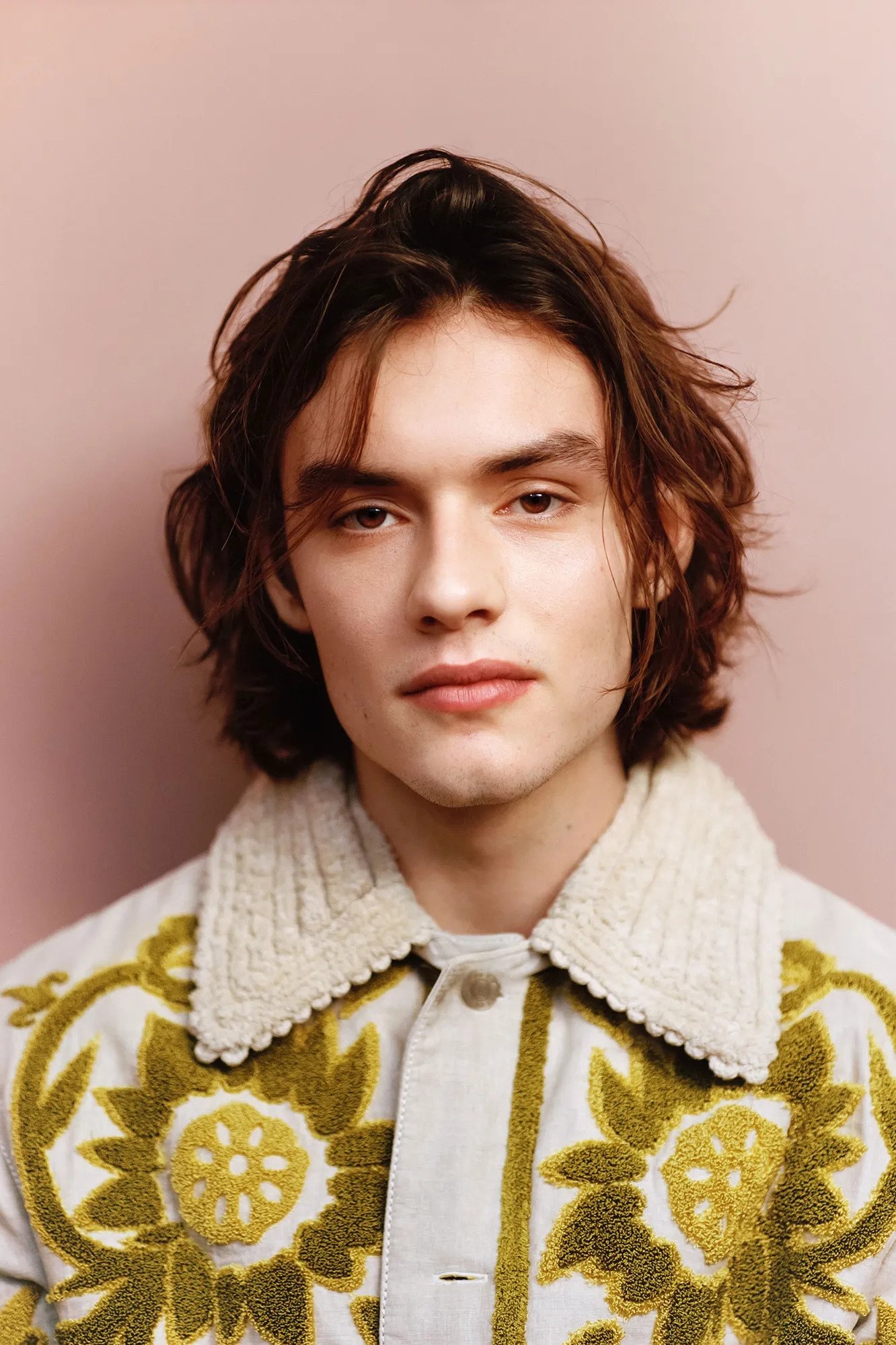 Louis Partridge image