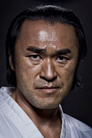 Mak Takano image