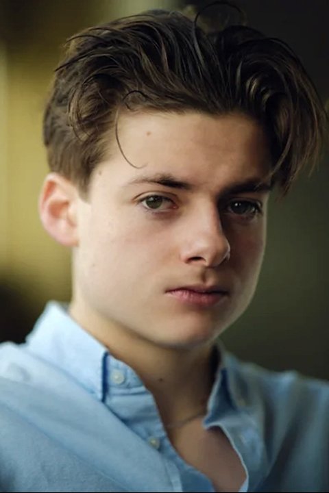 Louis Ashbourne Serkis image