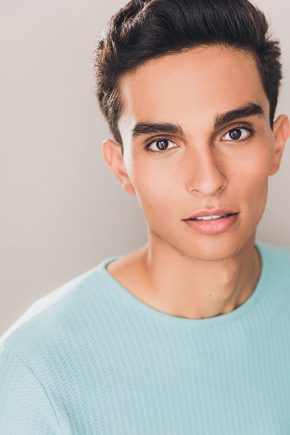 Timiki Salinas image