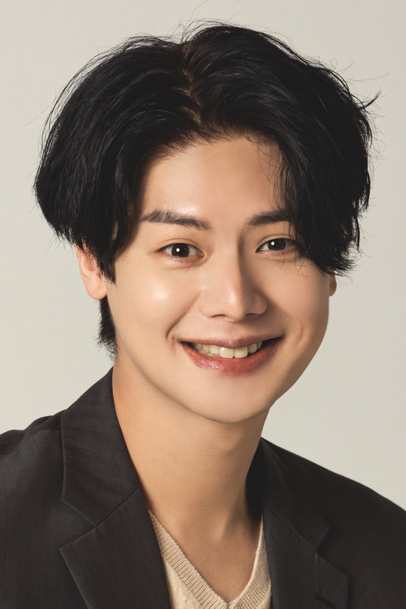 Kim Young image