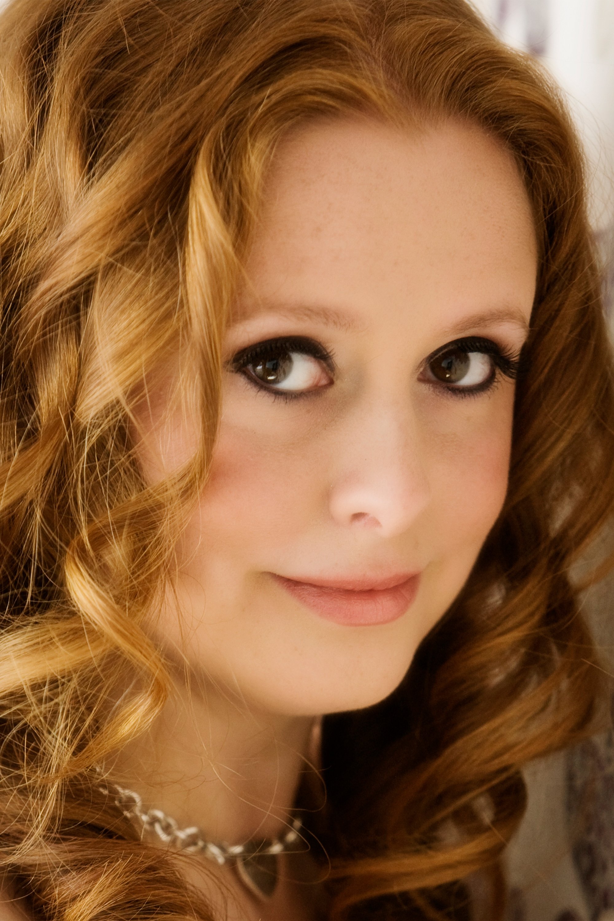 Julie Virtue image