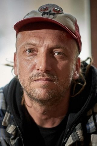 Bernard Adamus image