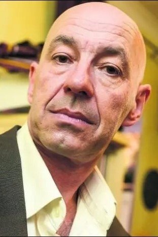 Barry Andrews image