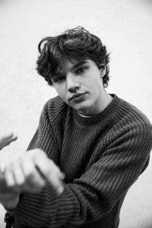 Dylan Hughes image
