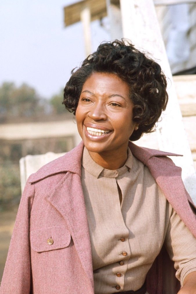 Lynn Hamilton image