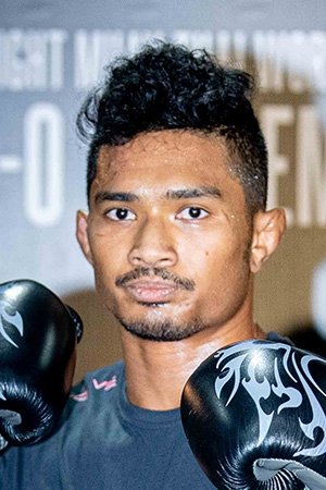Amir Khan image