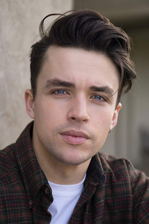 Andrew Horton image