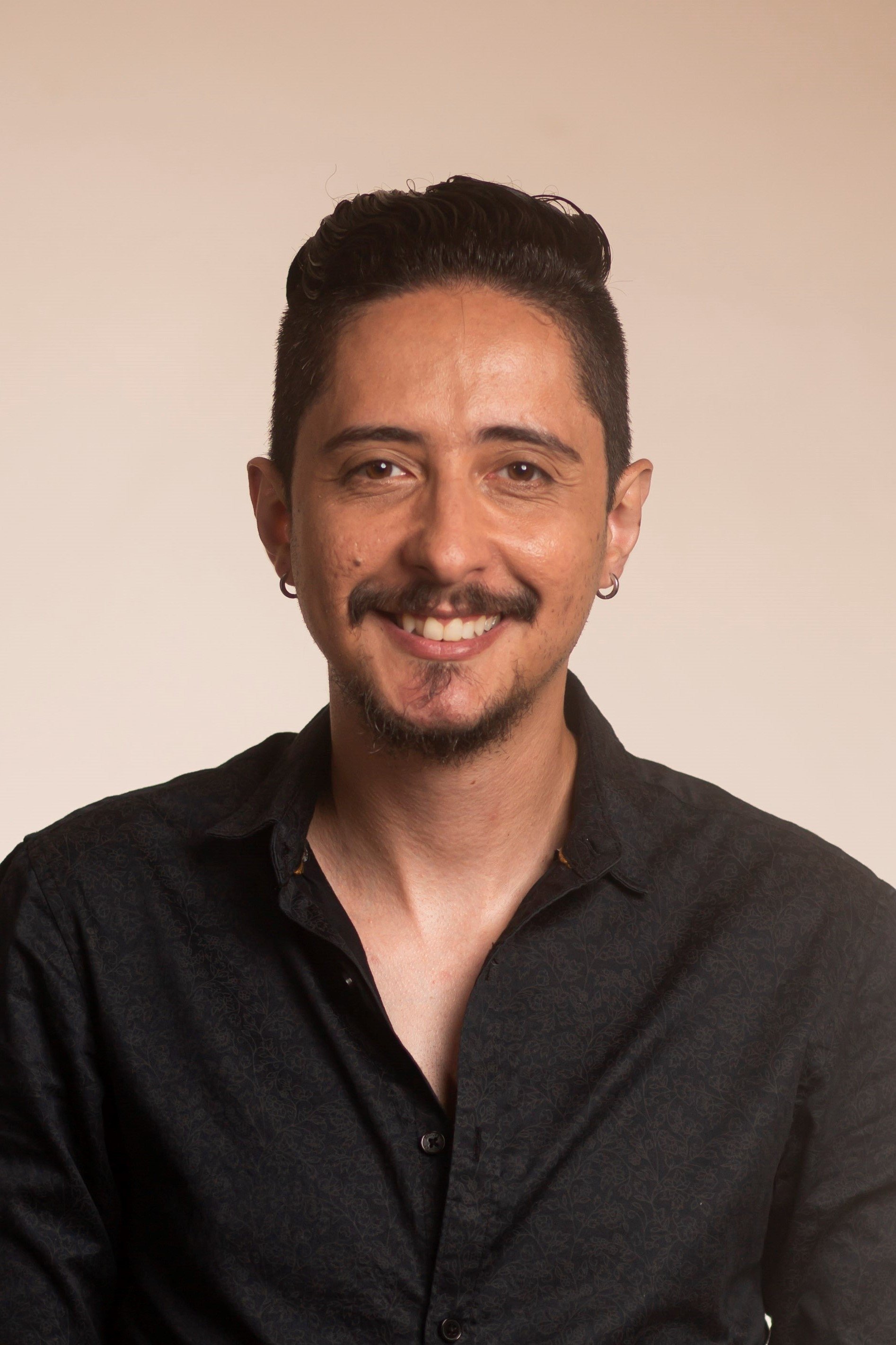 Silvio Gonzalez image