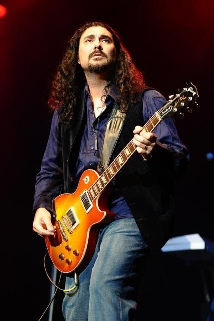 Alastair Greene image