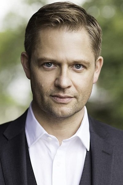 James Chalmers image