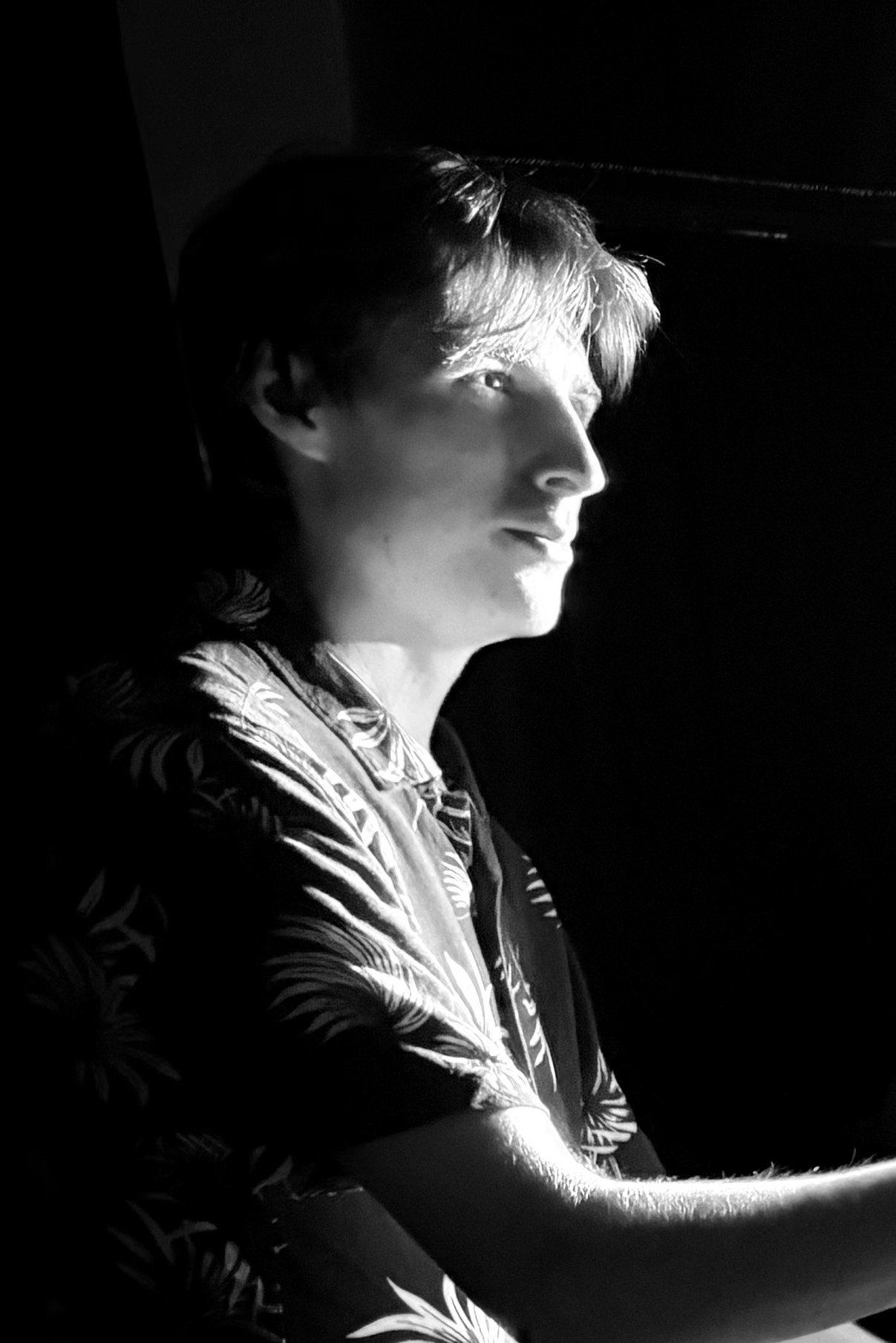Nick Mills image
