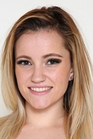 Holly Travis image