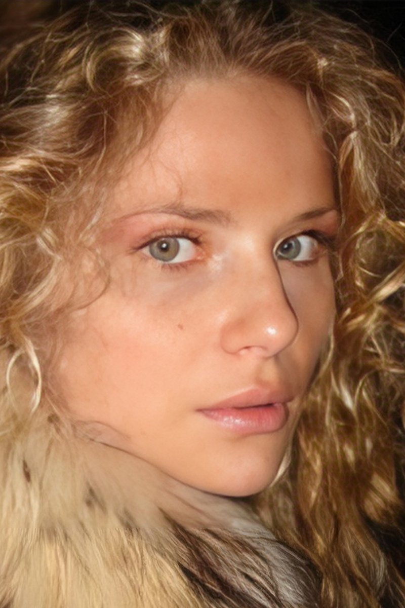 Ava Loraschi image